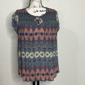 435- Lucky Brand EUC Blue & Orange Boho Short Sleeve Top, Size Large.